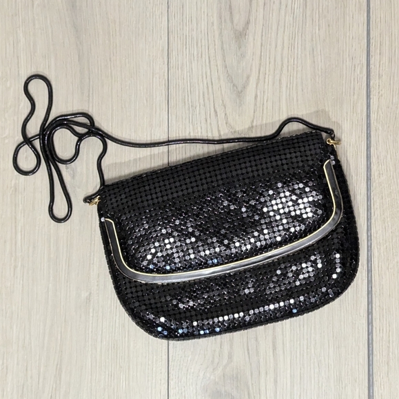 Vintage 1980s black metal mesh and gold clasp fold over clutch evening bag - Picture 2 of 9